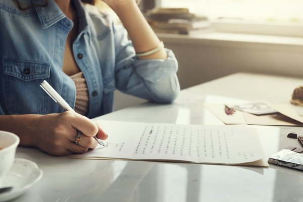 Quelles informations une lettre de motivation pour une candidature spontanée doit-elle contenir ?